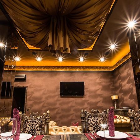 India Palace Hotel Харков Екстериор снимка
