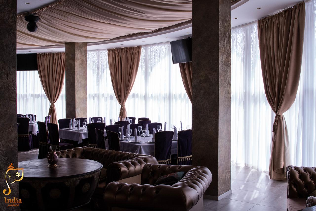 India Palace Hotel Харков Екстериор снимка