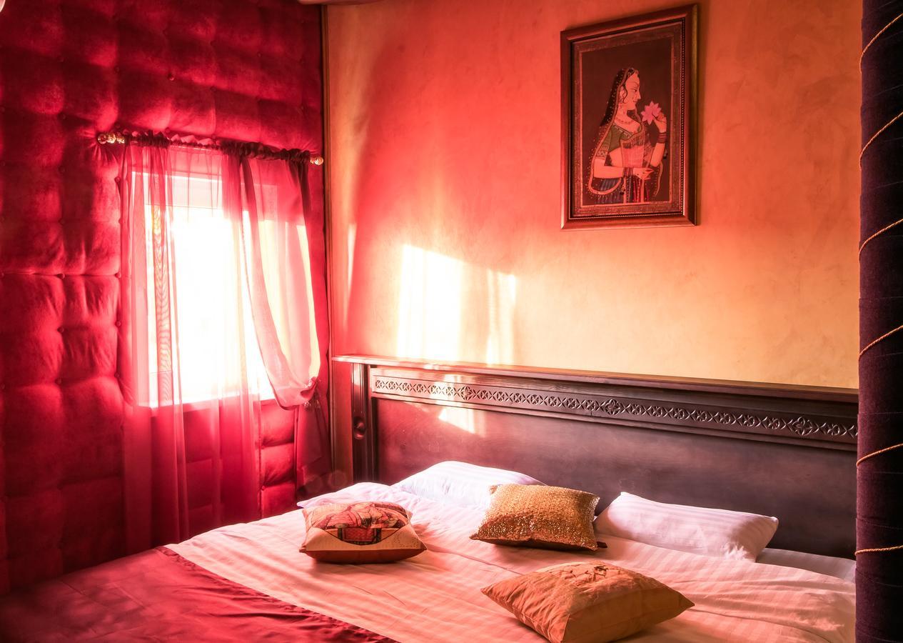 India Palace Hotel Харков Екстериор снимка