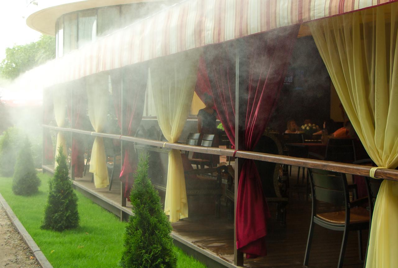 India Palace Hotel Харков Екстериор снимка