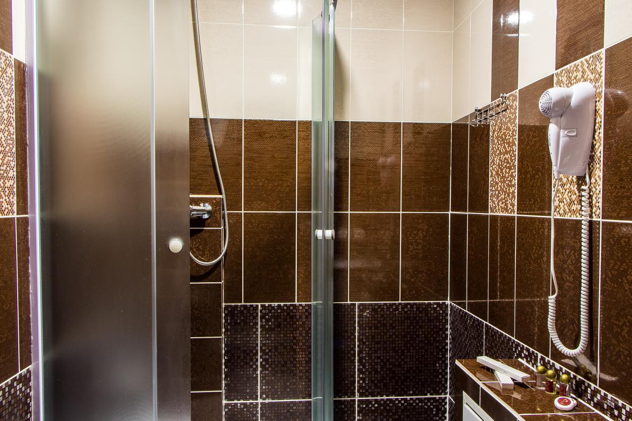 India Palace Hotel Харков Екстериор снимка